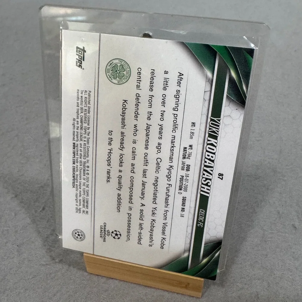 Topps Yuki Kobayashi Celtic FC Trading Card Red Black Smoke Defender 87